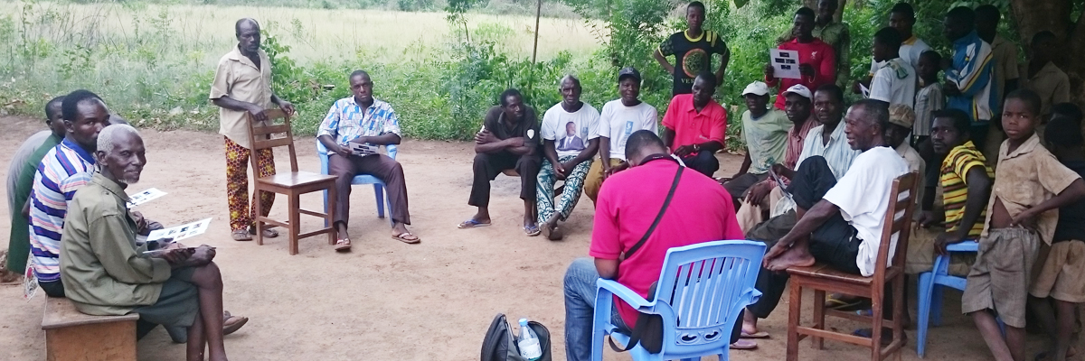 Une assemblée de village au Togo