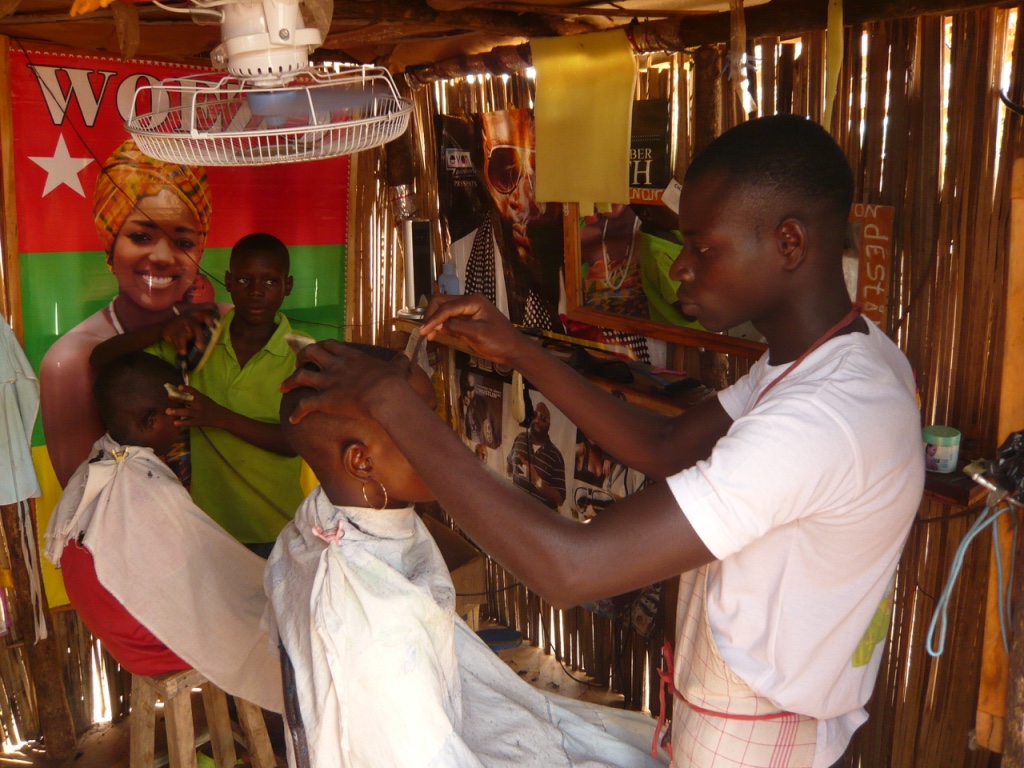 coiffeur au togo en Afrique